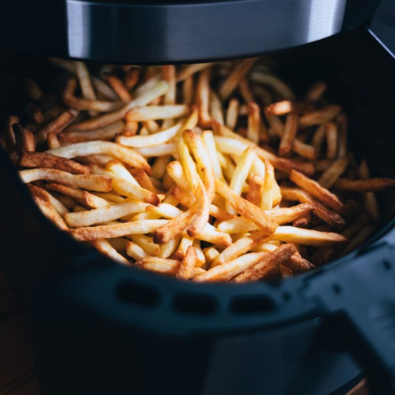 How to Use an Air Fryer to Cook Crispy Frozen Fries?